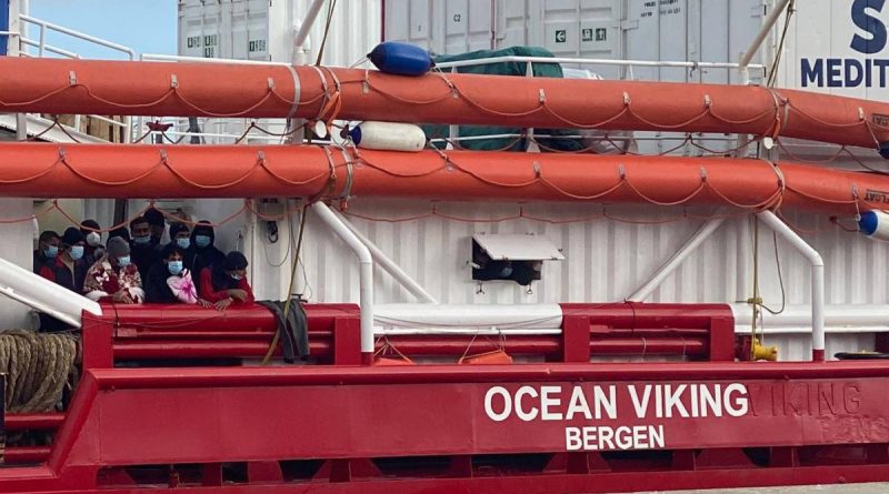 La Francia cede, Ocean Viking verso Marsiglia. “L’aria è cambiata”