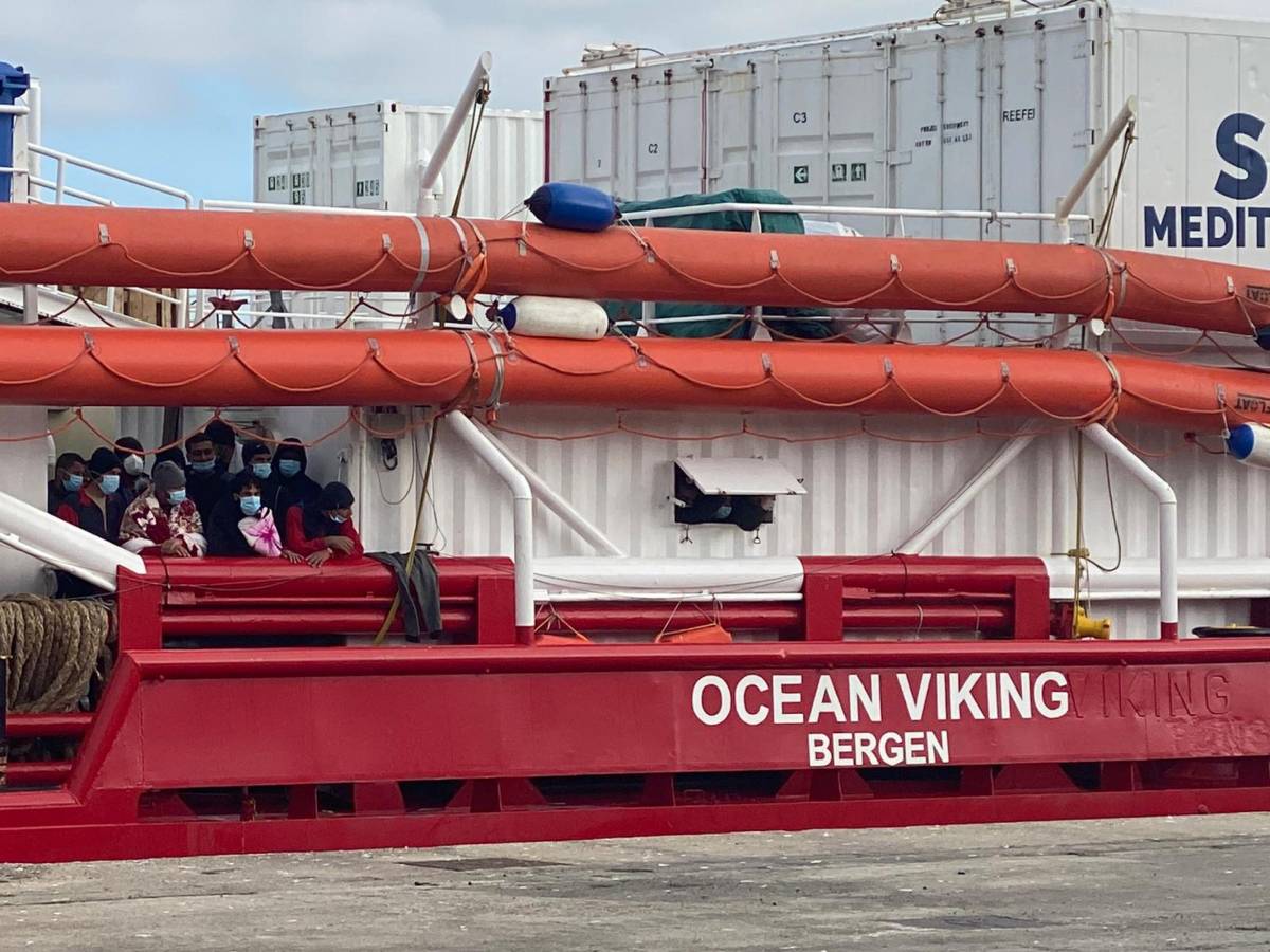 La Francia cede, Ocean Viking verso Marsiglia. “L’aria è cambiata”