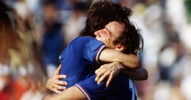Breaking news: Coppa del Mondo 1982: Brasile-Italia e “il giorno in cui il calcio morì” – BBC