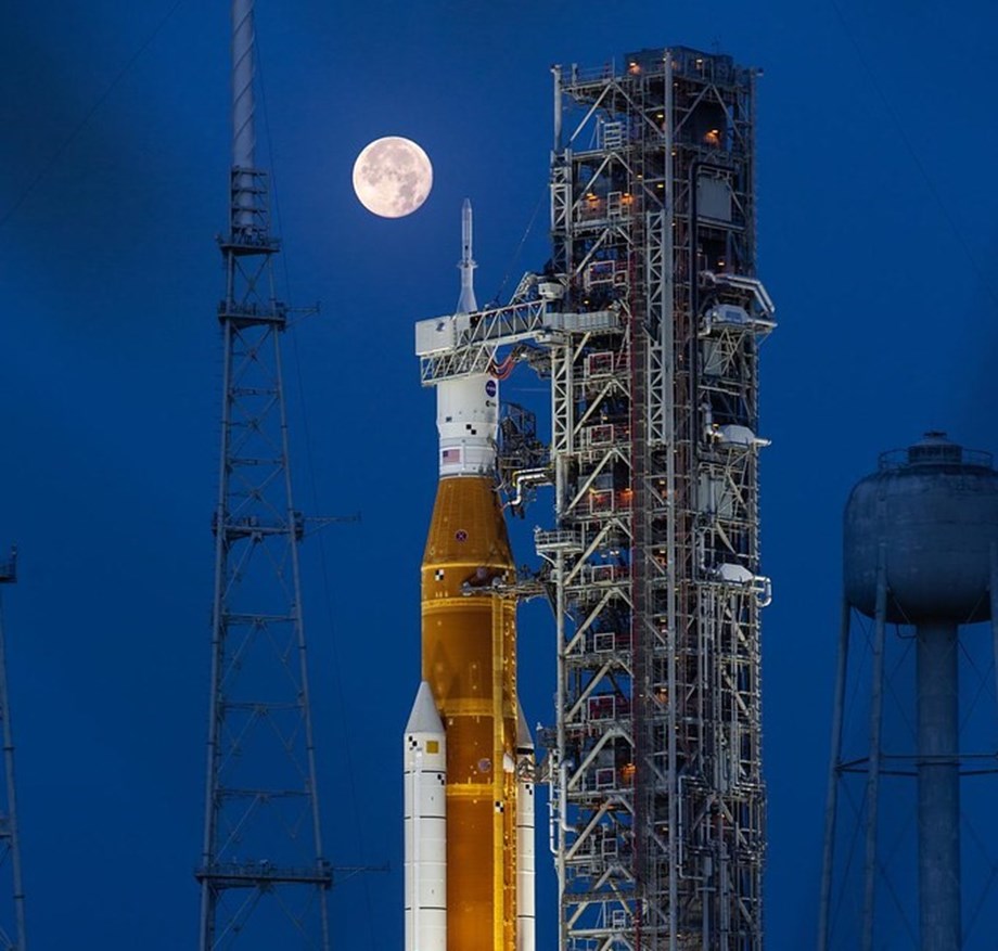 Breaking news: Notizie scientifiche: L’Italia saluta la scoperta “eccezionale” di antiche statue di bronzo in Toscana; la minaccia di un uragano spinge la NASA a ritardare il prossimo tentativo di lancio del razzo lunare e altro ancora – Devdiscourse