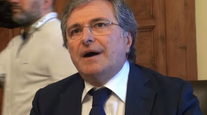 Taranto, ex presidente della Provincia Martino Tamburrano condannato a nove anni e mezzo per corruzione: era stato arrestato nel 2019