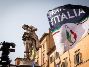 “La lingua italiana entra in Costituzione”. Fratelli d’Italia presenta il ddl