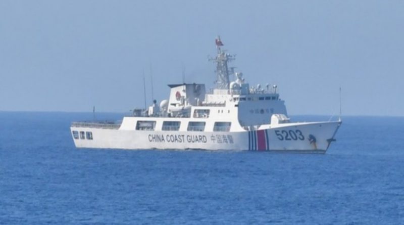 La guardia costiera cinese ha requisito alla marina filippina i detriti di un razzo spaziale Lunga Marcia
