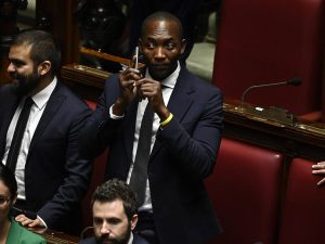 Un giro d’affari milionario nella coop di famiglia. La suocera sotto indagine