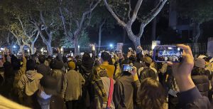 Le nuove e sempre più insolite proteste cinesi contro le restrizioni