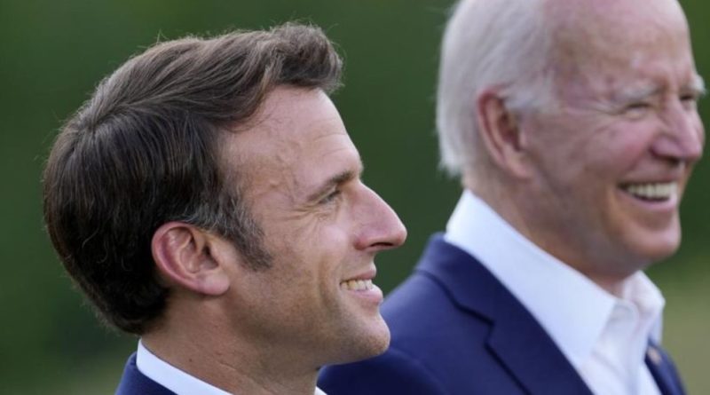 Macron attacca Biden ancora prima di incontrarlo: “Super aggressivi i sussidi Usa per le rinnovabili”