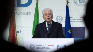 Mattarella: “Sui migranti serve l’impegno comune nell’Ue”