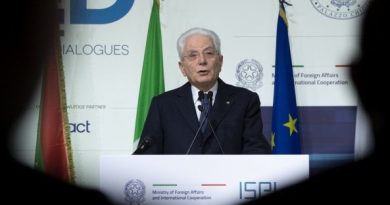 Mattarella: “Sui migranti serve l’impegno comune nell’Ue”