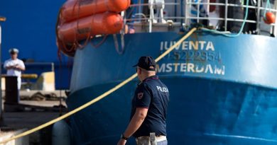 Breaking news: Il più grande processo italiano contro le ONG che soccorrono i migranti si ferma per la terza volta per mancanza di interpreti – Euronews