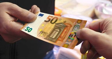 Tetto al contante a 10mila euro. Così l’Ue zittisce la sinistra