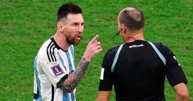 Messi, veleno sull’arbitro Lahoz: “Non all’altezza”. Martinez: “Voleva passare l’Olanda”