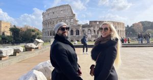 Breaking news: I tweet della settimana: Charlotte & Andrade in Italia, Sammy & Tay bongo, altro! – Posti a sedere in gabbia