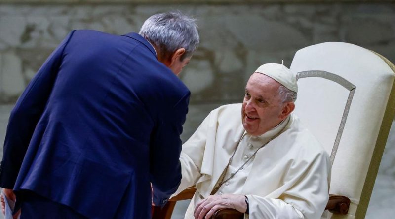 Il Papa alla Cgil: “Disparità genere e precariato sono cultura sfregiata. Troppi morti sul lavoro”