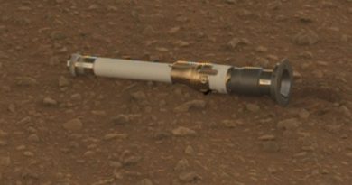 La NASA Perseverance ha depositato la prima provetta sul suolo di Marte