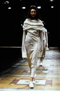 Issey Miyake Primavera 1998 Pronto moda