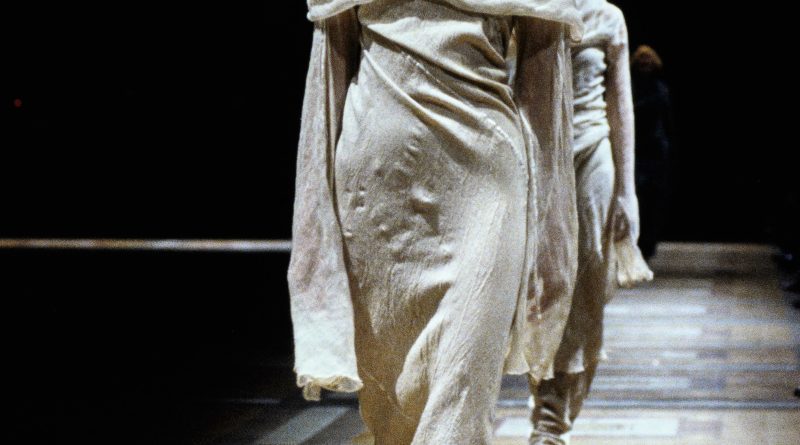 Issey Miyake Primavera 1998 Pronto moda