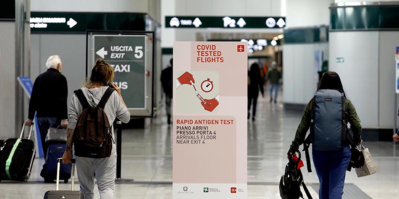 La Regione Lombardia ha raccomandato a tutte le persone che arrivano all’aeroporto di Malpensa dalla Cina di sottoporsi a un tampone per il coronavirus