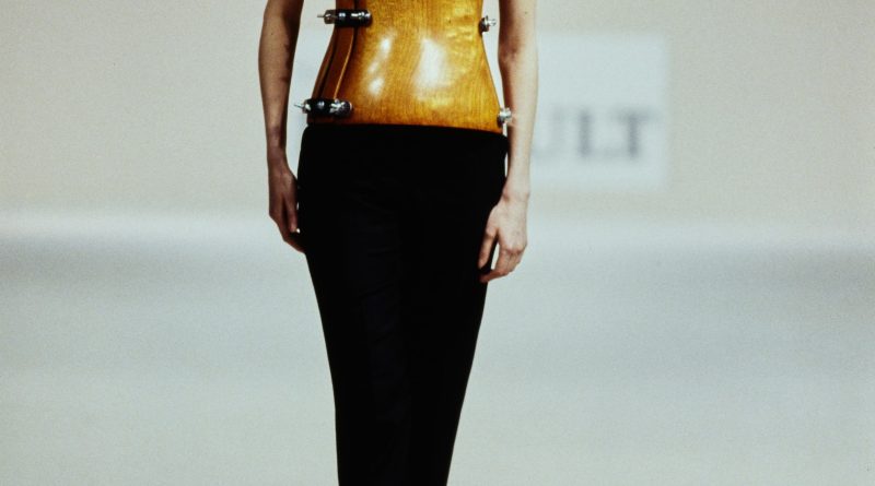 Chalayan Autunno 1995 Pronto moda