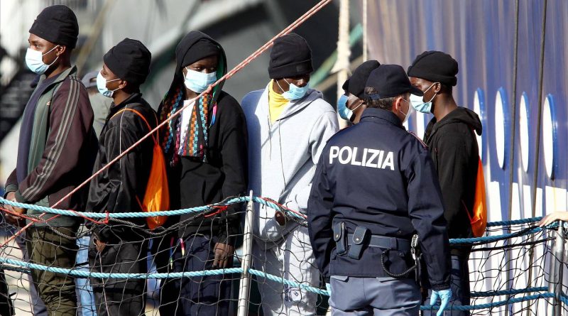 Breaking news: L’Italia ha dichiarato che una norma anti-immigrazione “illegale” mette in pericolo migliaia di vite in mare – The National