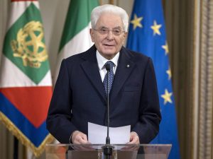 “Premier donna grande novità. Il 2023 sia l’anno della pace”