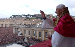 Chi era Benedetto XVI, il Papa-teologo
