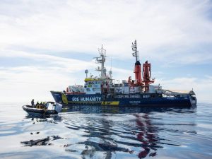 “Moltiplicano i costi”. Il piagnisteo delle Ong contro il governo