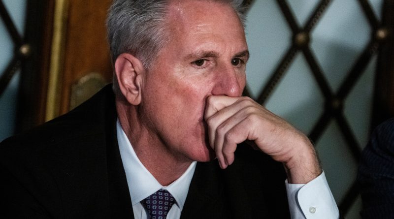 Lauren Boebert dice a Trump di organizzare un intervento con Kevin McCarthy, che a quanto pare è assuefatto dalla perdita del voto per il presidente della Camera