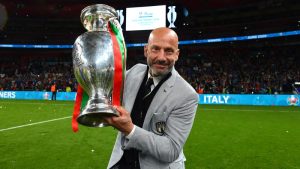 Breaking news: Gianluca Vialli, grande del calcio italiano, muore a 58 anni – CNN