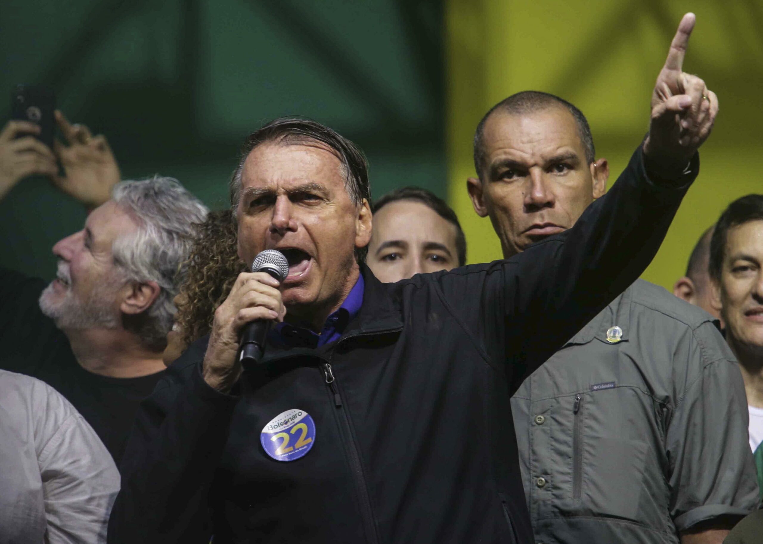 Militare, tribuno, presidente populista: chi è Jair Bolsonaro