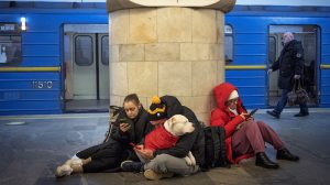 Ci sono stati nuovi bombardamenti russi contro Kiev e altre città dell’Ucraina: a Dnipro sono state uccise cinque persone