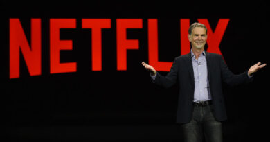 Il cofondatore e amministratore delegato di Netflix Reed Hastings ha annunciato le sue dimissioni
