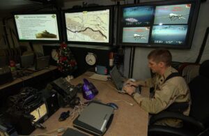 Le cyber guerre delle spie americane in Europa: l’allarme della Francia