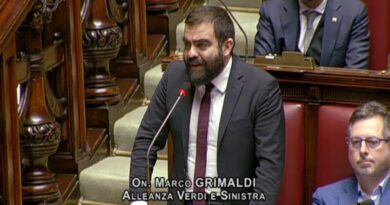 Cospito, l’appello di Allenza Verdi e Sinistra al ministro Nordio: “Si revoca il 41 bis. Pesa meno di 40 chili, è la cronaca di una morte annunciata”