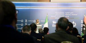 L’accordo tra Italia e Libia sul gas e i migranti