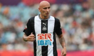 Newcastle, Shelvey ai saluti