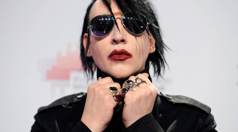 Marilyn Manson accusato di stupro di minore