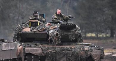 Ucraina – Russia, le notizie dalla guerra oggi. Zelensky pronto a cambiare ministro della Difesa. Kiev: “Non useremo le armi Usa contro la Russia”