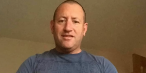 È stato condannato all’ergastolo David Carrick, l’ex poliziotto inglese responsabile di decine di violenze sessuali