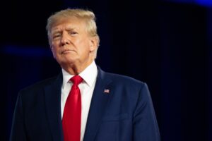 Rapporto: L’abitudine di Trump di intasare i bagni con documenti governativi è ancora più grave di quanto si pensasse in precedenza