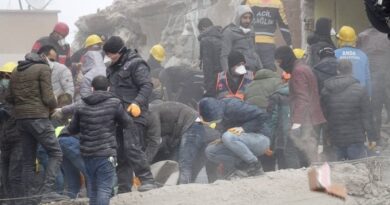 Terremoto in Turchia e Siria, oltre 41mila i morti. Una donna di 74 anni salvata 227 ore dopo la scossa