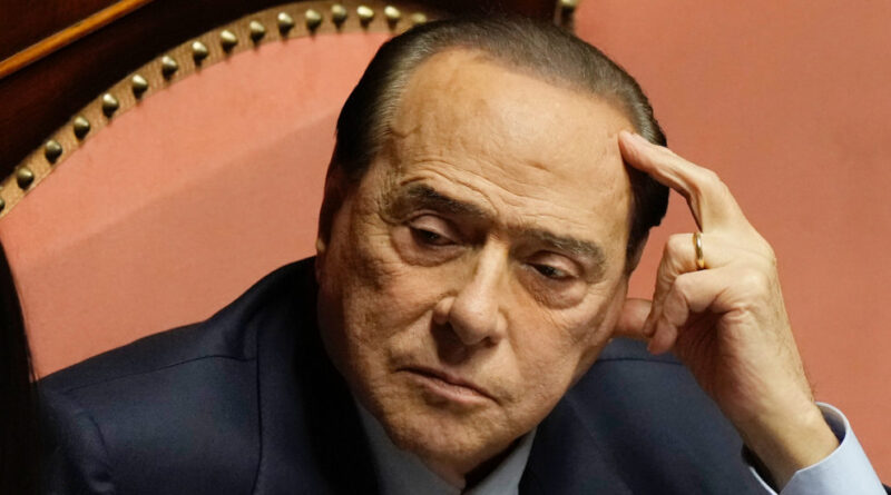 Cavilli, prescrizioni, interpretazioni favorevoli e leggi ad personam: dal lodo Mondadori a Ruby, così Berlusconi l’ha fatta (quasi) sempre franca