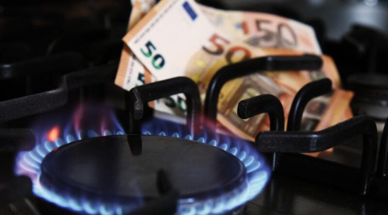 Bollette, ecco quanto si risparmia con il gas a 50 euro