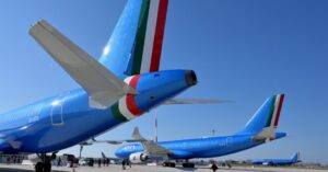 Ita Airways, via libera del Cda all’aumento degli stipendi per i dipendenti: verso la revoca dello sciopero