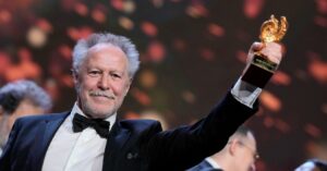 Festival di Berlino 2023, Orso d’oro a ‘Sur l’Adamant’ di Nicolas Philibert. Miglior contributo artistico all’italiano “Disco boy”