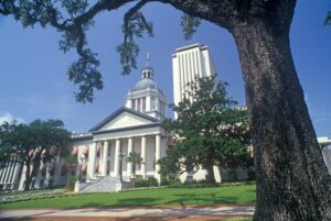 I democratici potrebbero essere letteralmente banditi dalle elezioni grazie a una nuova, assurda legge della Florida