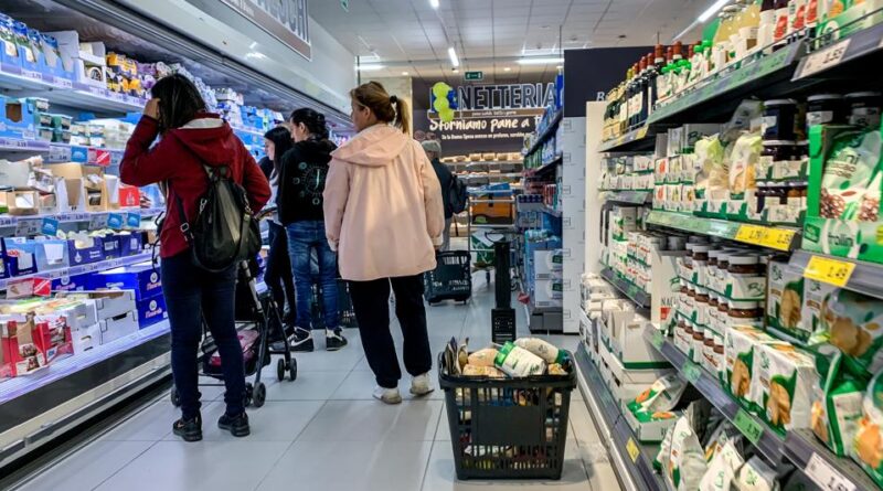 Inflazione: Istat stima +0,3% a febbraio, rallenta a +9,2% su anno