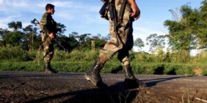 Settantanove poliziotti sono stati presi in ostaggio dai manifestanti in Colombia