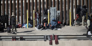 343 persone migranti sono state trovate chiuse in un tir abbandonato nello stato di Veracruz, in Messico