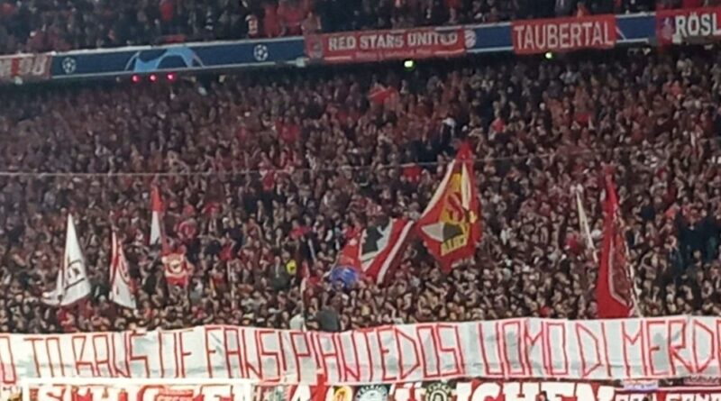 “Piantedosi uomo di m…”: striscione dei tifosi del Bayern contro il ministro. Napoli-Eintracht diventa un caso
