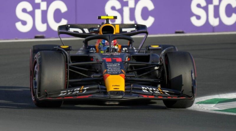 Gp d’Arabia Saudita, Verstappen partirà 15° per un guasto. Perez in pole. Leclerc: “Redbull di un altro pianeta”